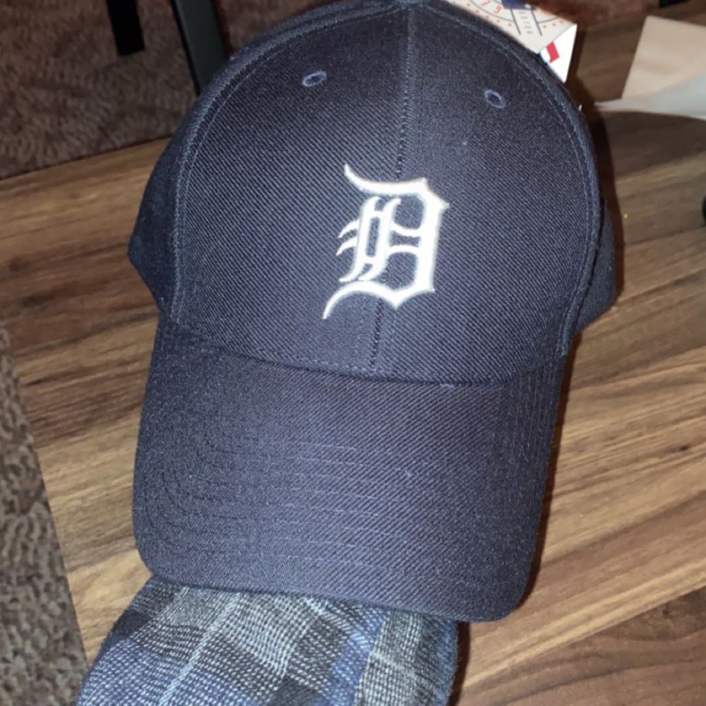 Hat Bundle - Picture 2 of 7